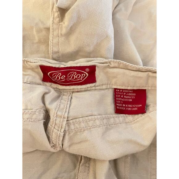 Vintage Juniors Cargo Pants Size 5 Beige Low Rise Flare Drawstring Grunge Y2K - Picture 3 of 7